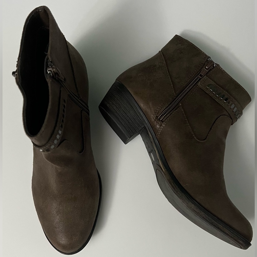 New ana boot size 6
